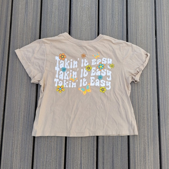 Vibe N' Tops - Takin' It Easy Cropped T-Shirt | Size Large | Vibe N'